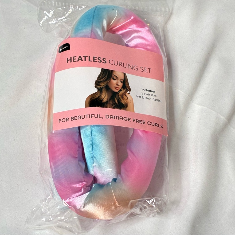 🐼 3/$25 NWT Heatless Curling Set in Tie Dye Pink